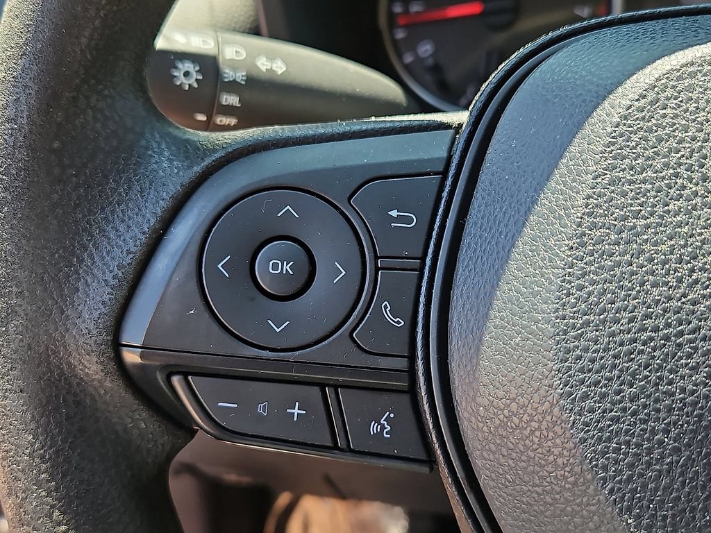 Used 2019 Toyota RAV4 LE w/ All Weather Liner Package AWD/4WD image 21