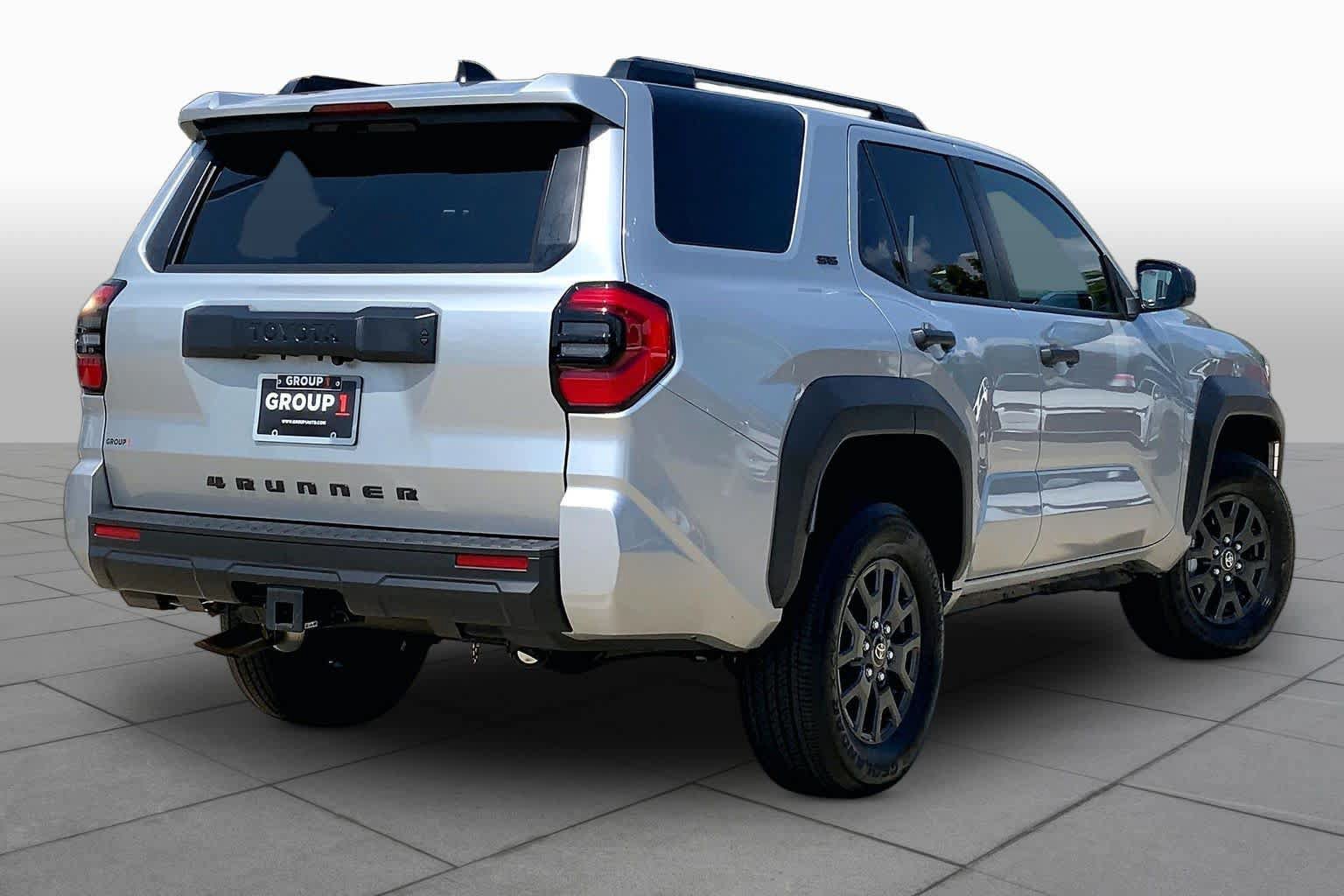 Used 2026 Toyota 4Runner SR5 AWD/4WD image 13