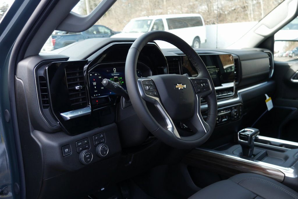 New 2026 Chevrolet Silverado 1500 LT w/ Z71 Off-Road Package image 10