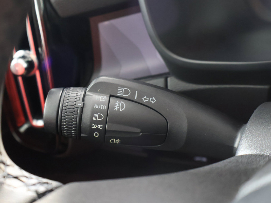 Used 2023 Volvo C40 Recharge Core AWD/4WD image 41