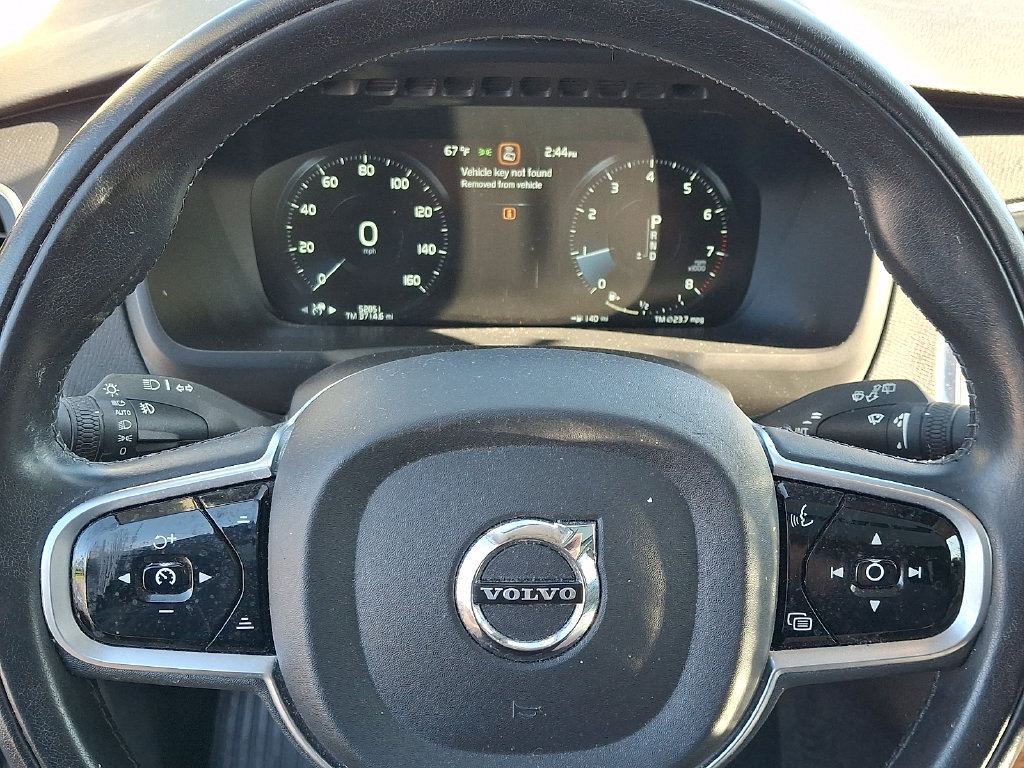 Used 2019 Volvo XC90 T6 Momentum AWD/4WD image 22