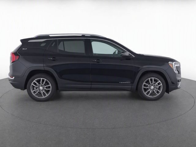 Used 2023 GMC Terrain SLT w/ Infotainment Package II AWD/4WD image 8