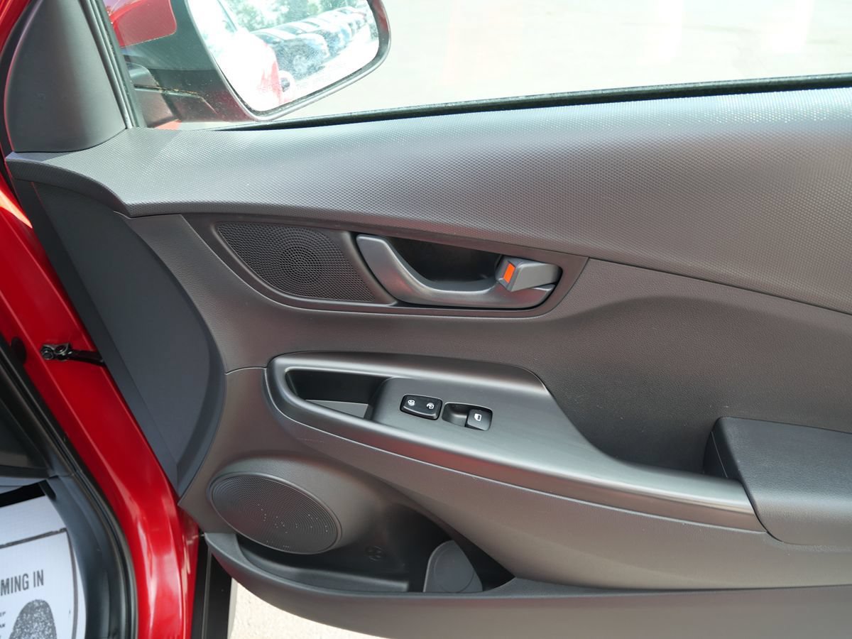 Used 2021 Hyundai Kona SE FWD image 21