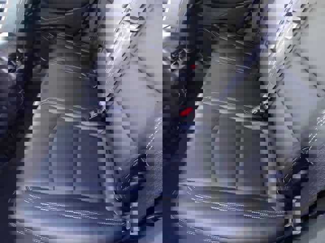 Used 2024 GMC Terrain SLT image 8