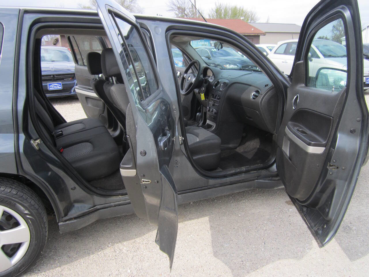 Used 2011 Chevrolet HHR LS image 14