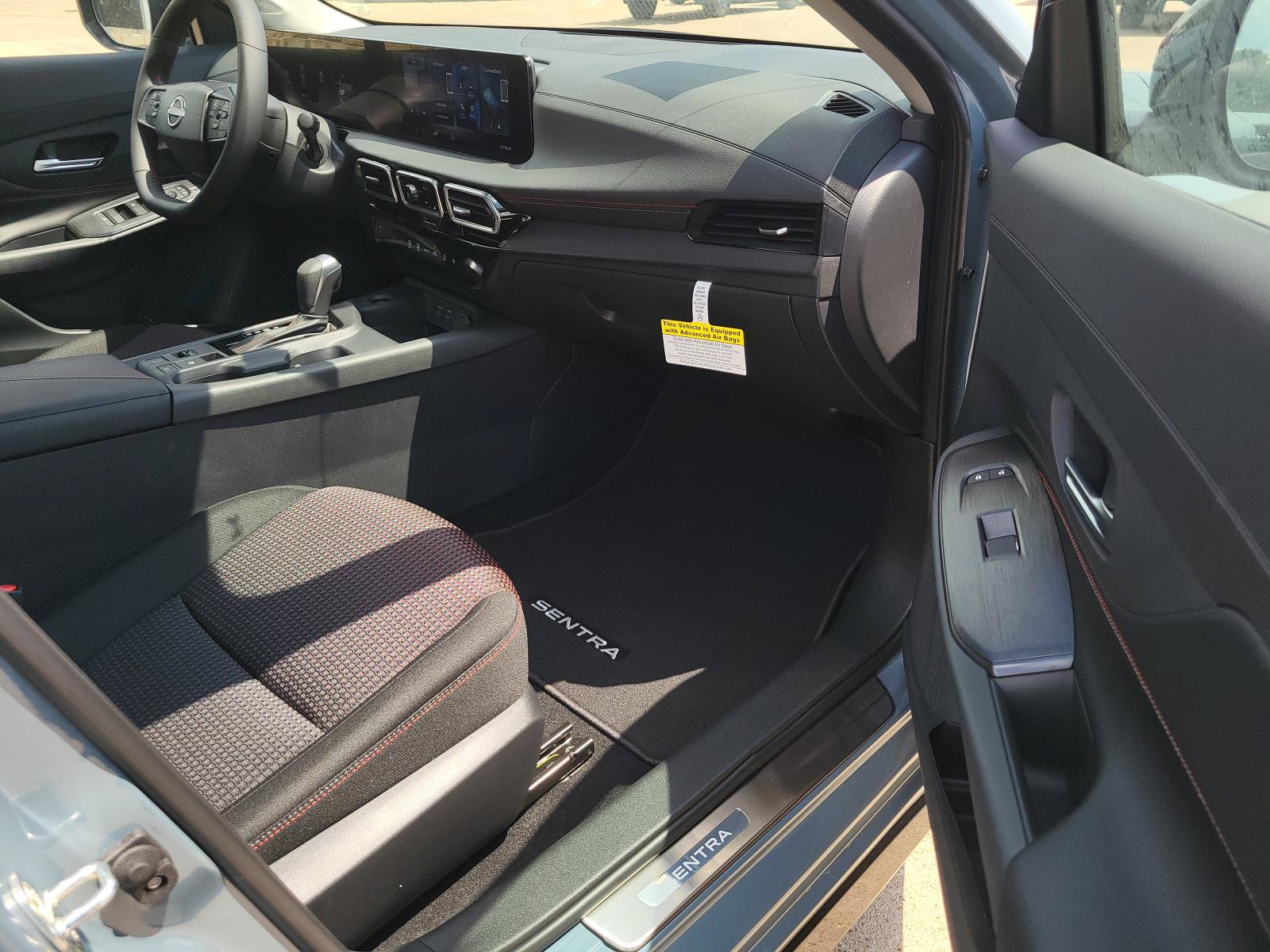 New 2027 Nissan Sentra SR w/ Floor Mat Package FWD image 10