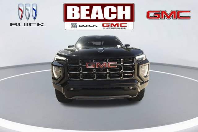 Used 2024 GMC Canyon AT4 w/ AT4 Premium Package AWD/4WD image 8