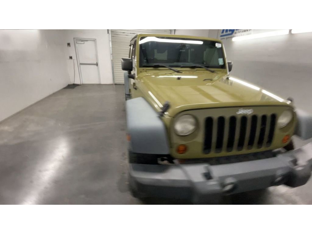 Used 2013 Jeep Wrangler Unlimited Sport image 3