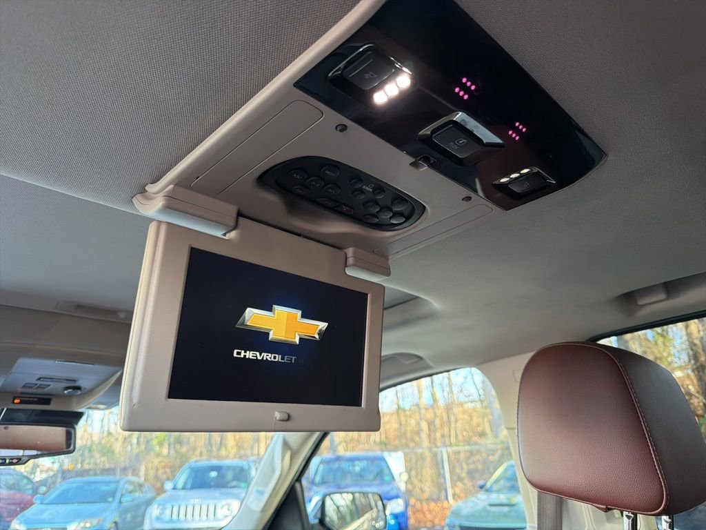Used 2017 Chevrolet Suburban Premier image 23