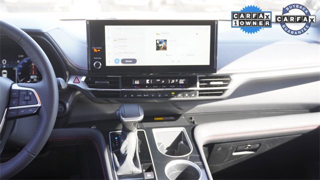 Used 2025 Toyota Sienna XSE w/ XSE Premium Package image 17