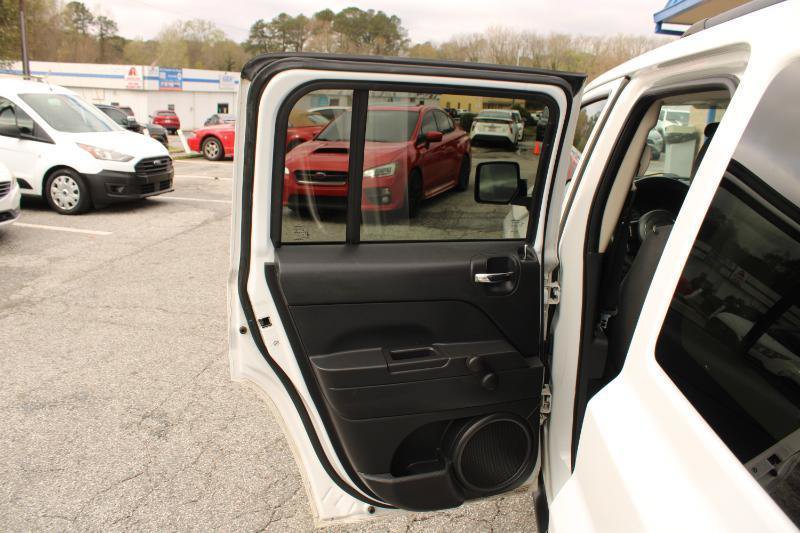 Used 2014 Jeep Patriot Sport FWD image 17