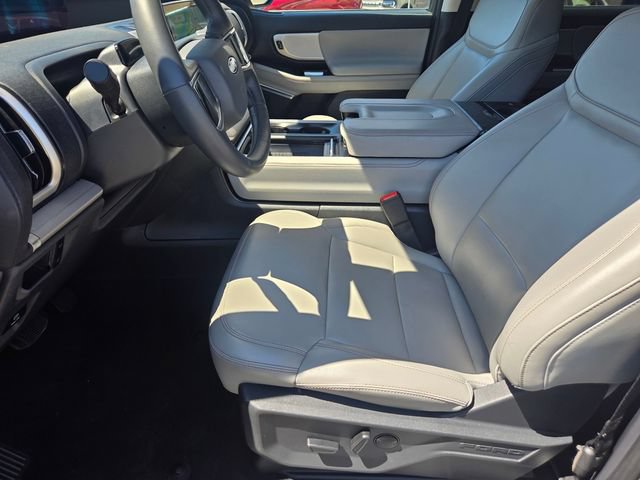 Certified 2025 Ford Expedition Active RWD image 15