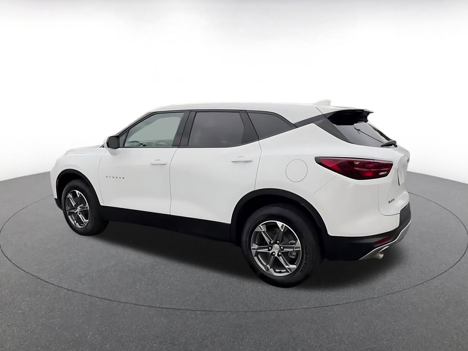 Used 2025 Chevrolet Blazer LT image 10