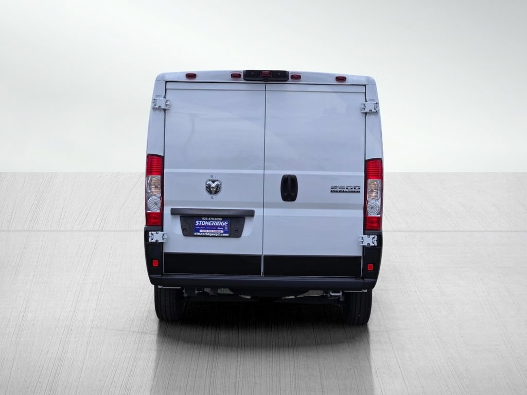 Used 2023 RAM ProMaster 2500 w/ Driver Convenience Group FWD image 5