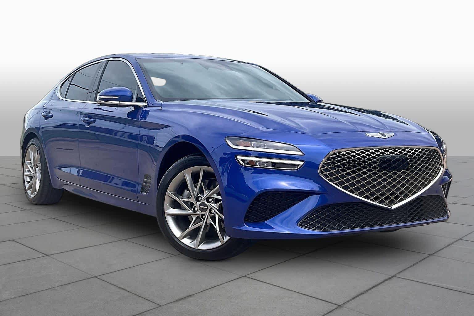 Used 2022 Genesis G70 2.0T RWD image 3