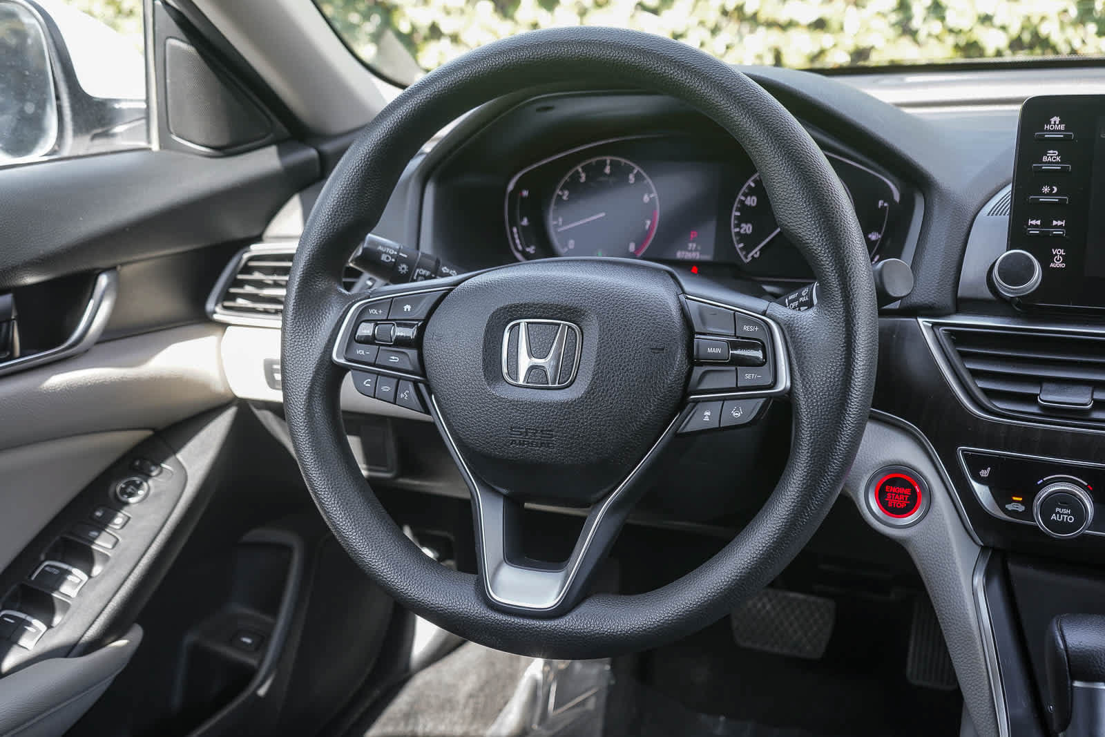 Used 2018 Honda Accord EX image 15