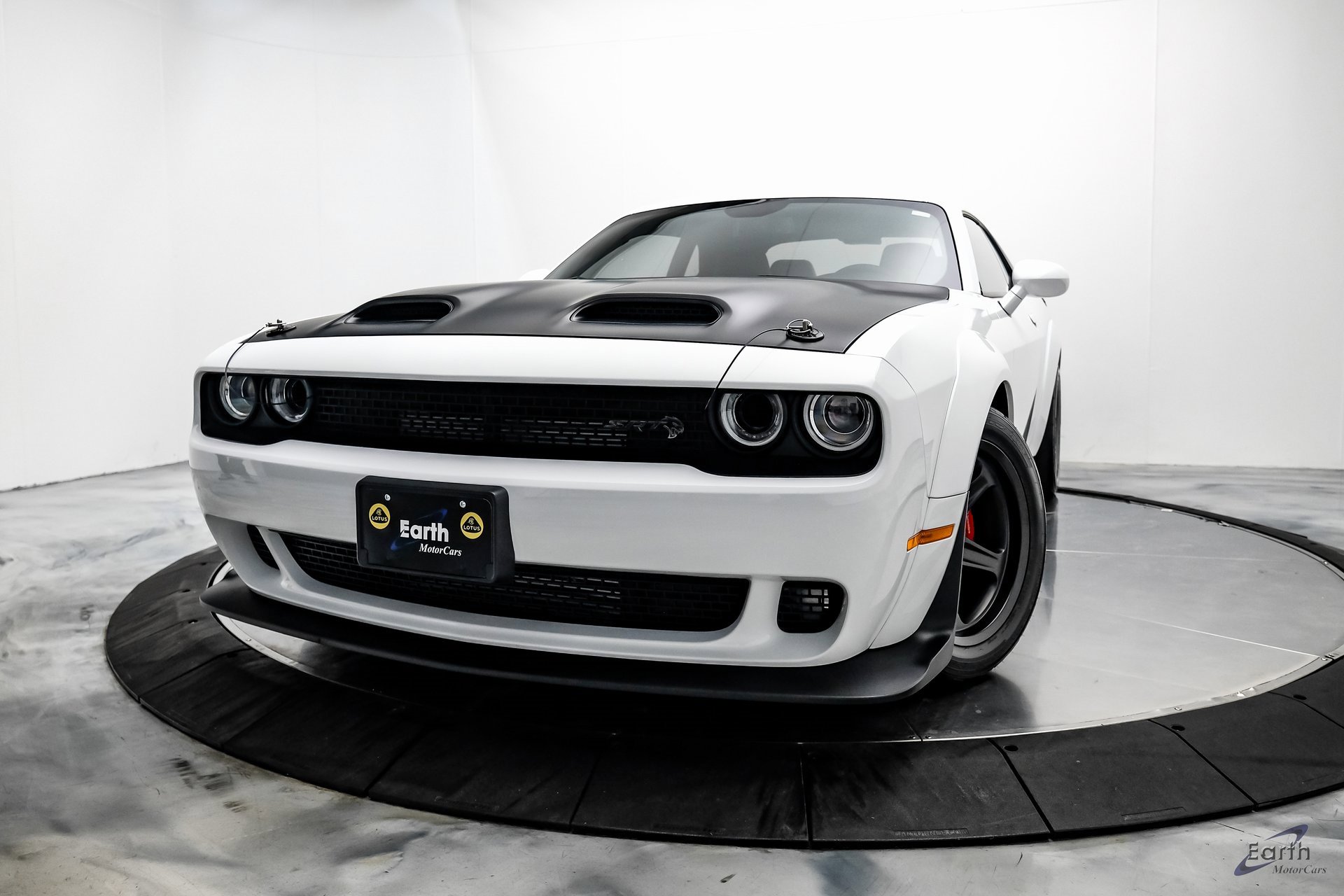 Used 2022 Dodge Challenger SRT Super Stock image 3