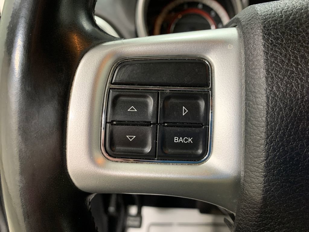 Used 2019 Dodge Journey SE w/ Premium Group image 10
