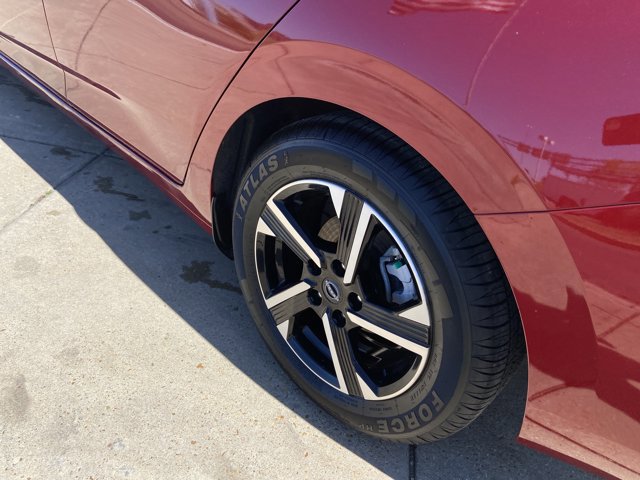 Used 2024 Nissan Sentra SV FWD image 30