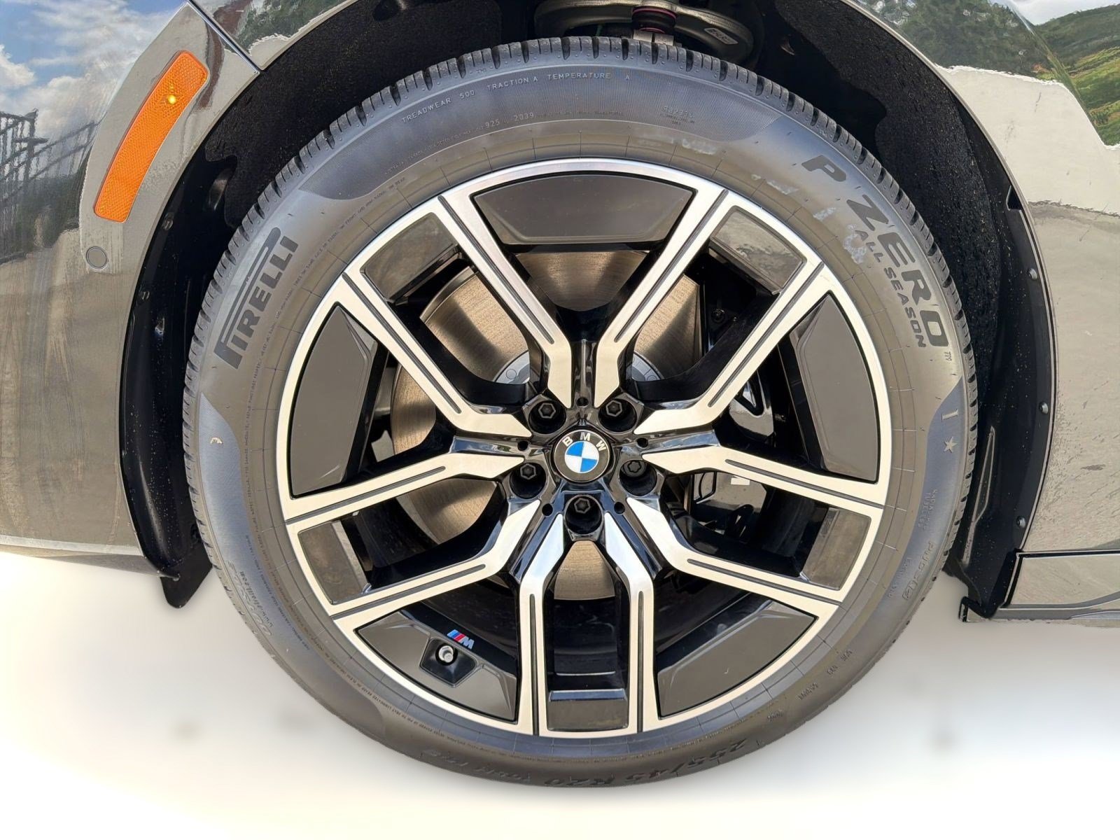 New 2026 BMW i7 xDrive60 w/ Executive Package AWD/4WD image 12