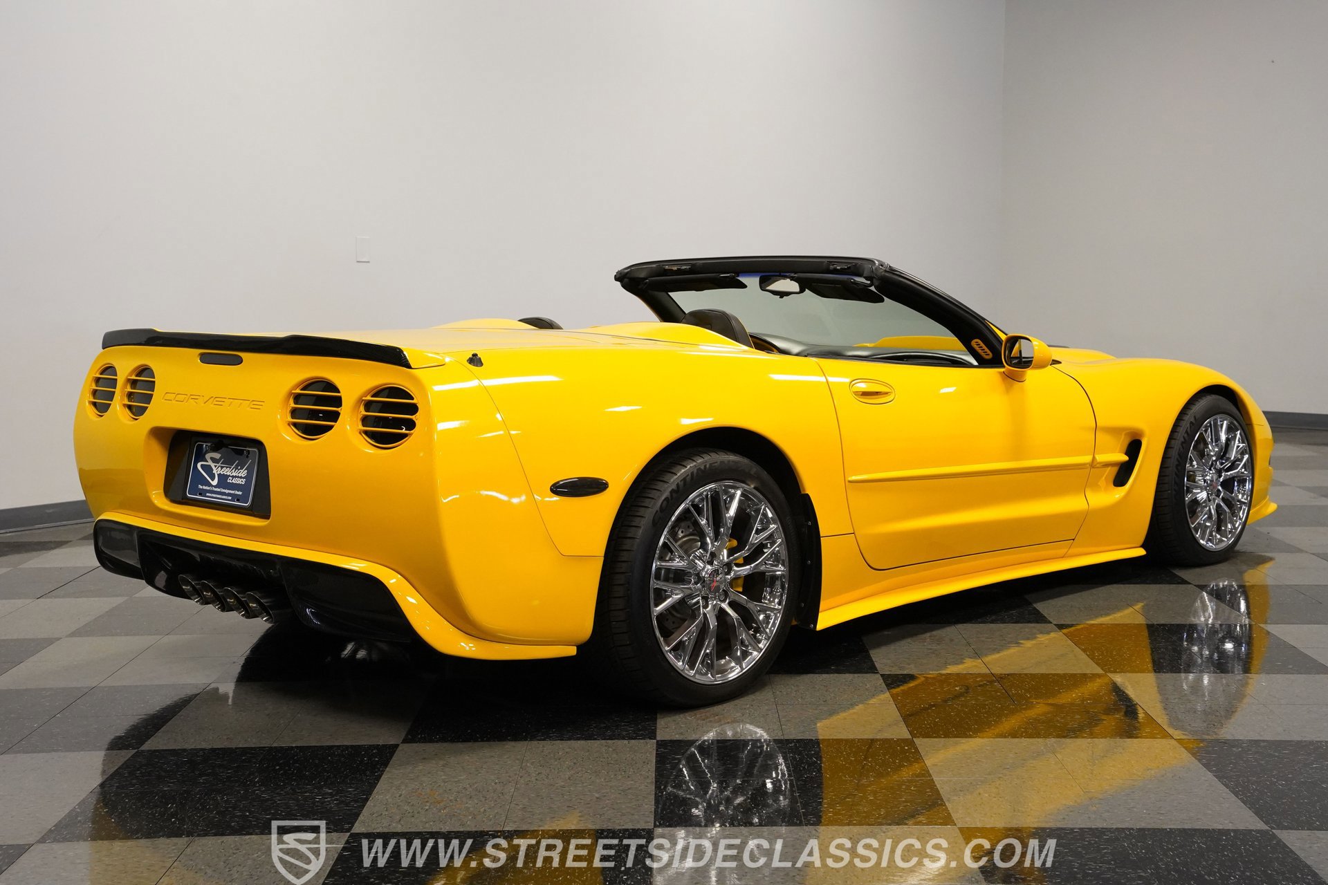 Used 2000 Chevrolet Corvette Convertible w/ Memory Pkg image 12