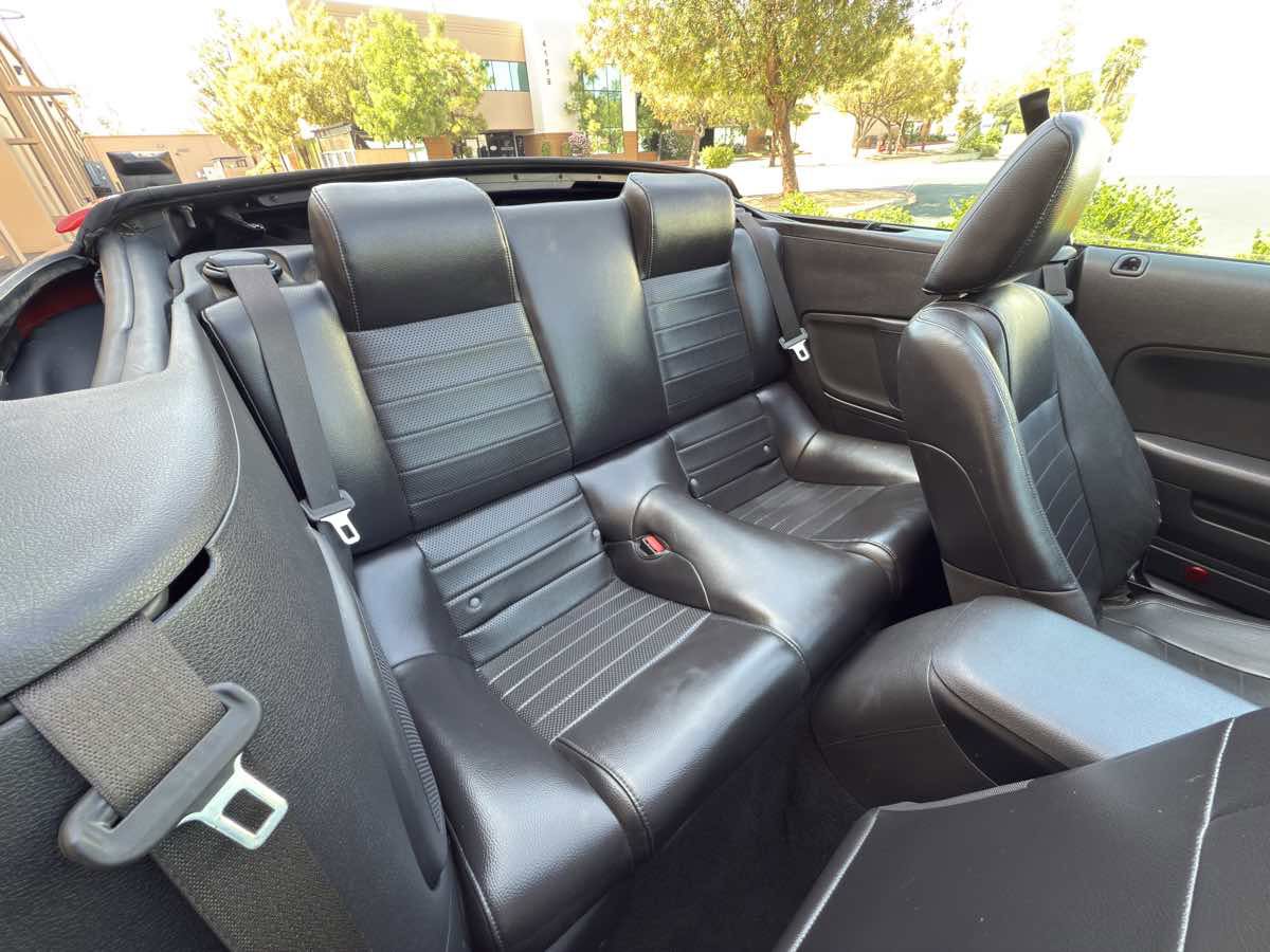 Used 2005 Ford Mustang GT image 47