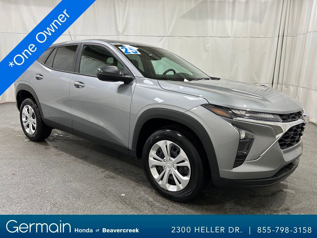 Used 2025 Chevrolet Trax LS w/ Driver Confidence Package
