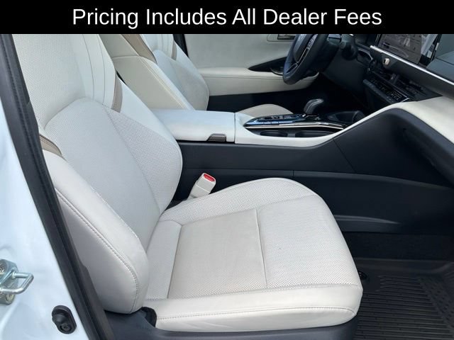Used 2025 Toyota Crown w/ Advanced Technology Package AWD/4WD image 20