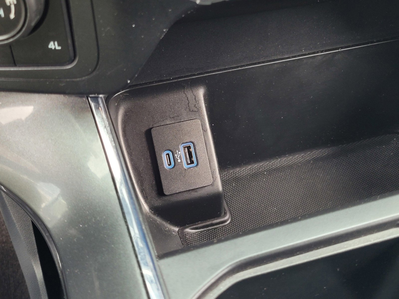 Certified 2022 Ford F150 XLT w/ Equipment Group 302A High image 24