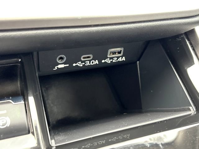 Used 2024 Subaru Legacy Limited image 19
