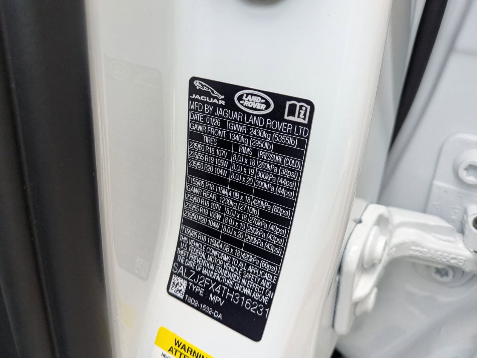 New 2026 Land Rover Range Rover Evoque S image 32