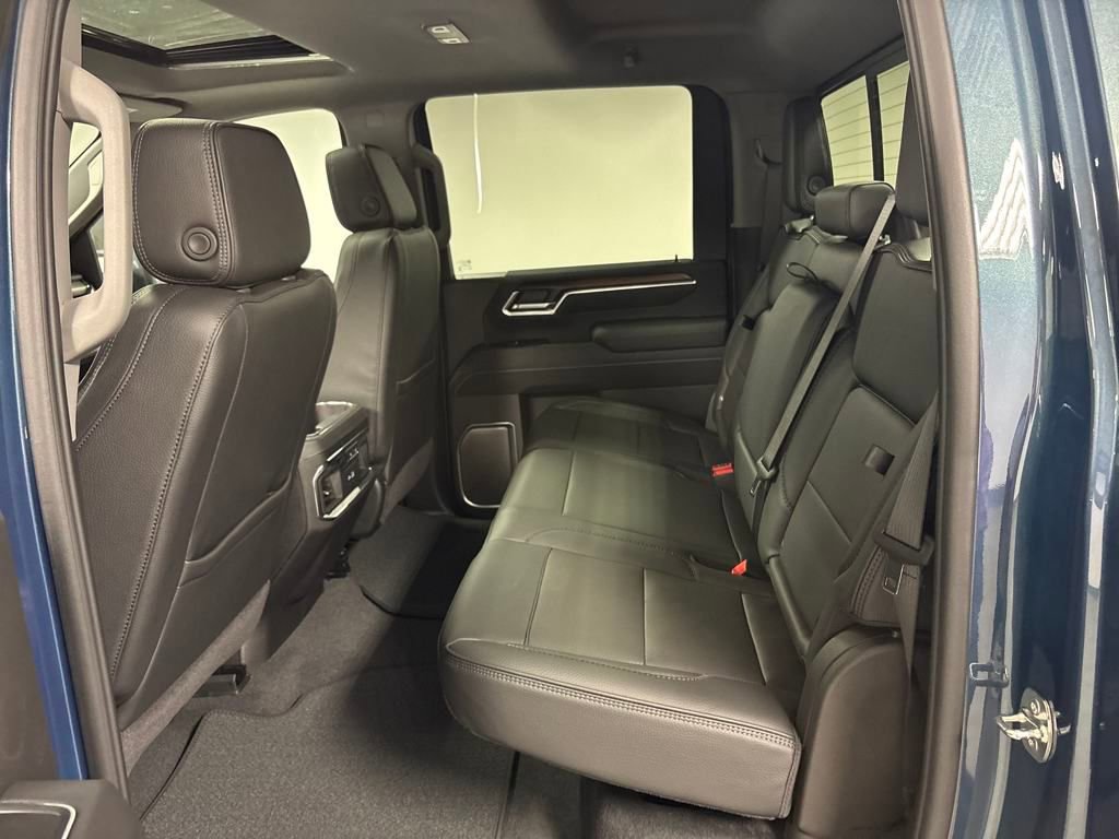 New 2025 GMC Sierra 2500 Denali w/ Denali Reserve Package image 43