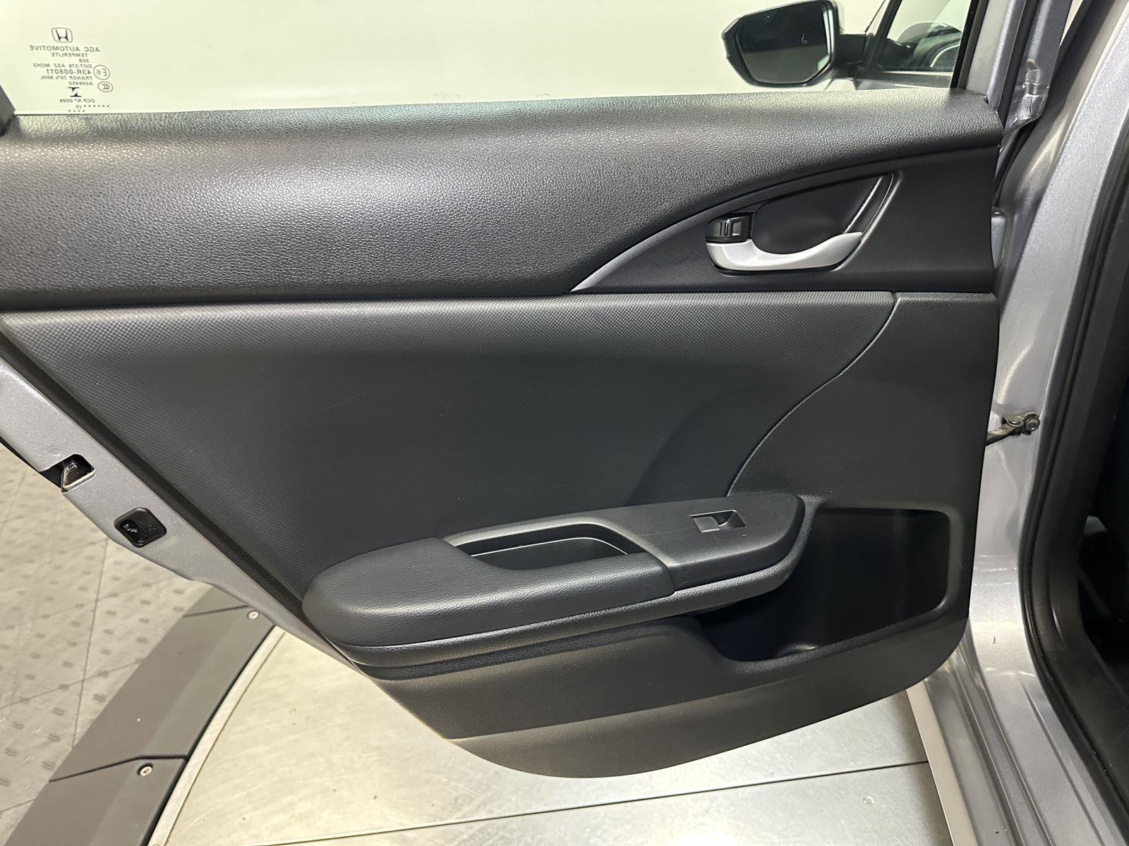 Used 2019 Honda Civic Sport image 29