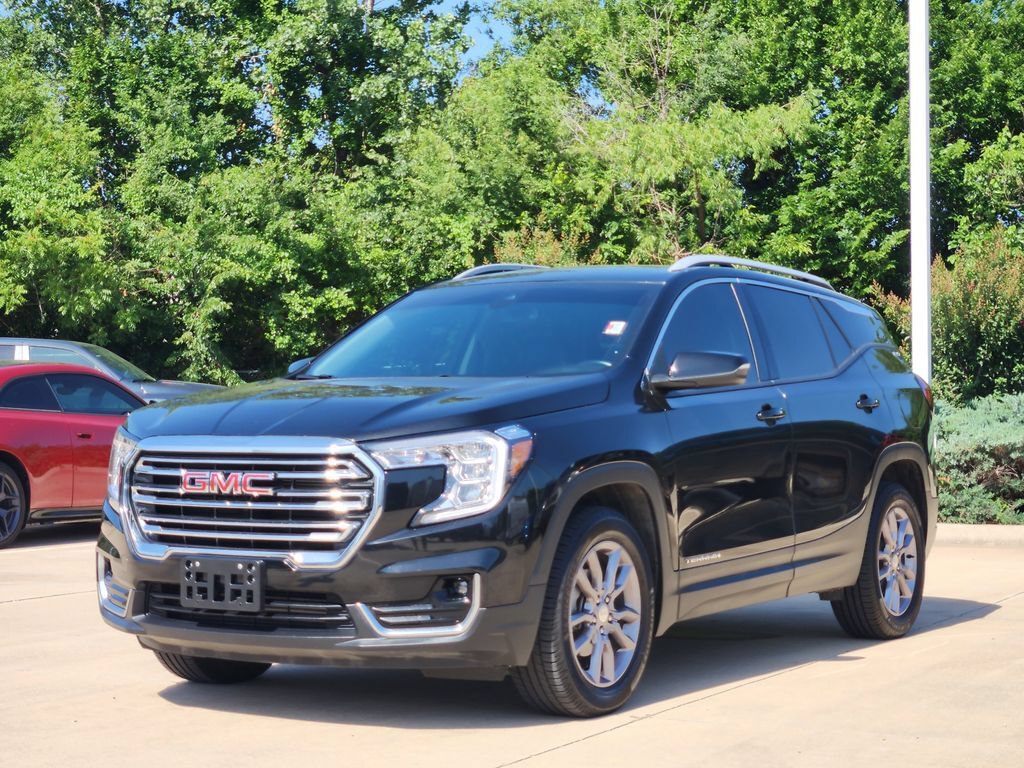 Used 2023 GMC Terrain SLT AWD/4WD image 3