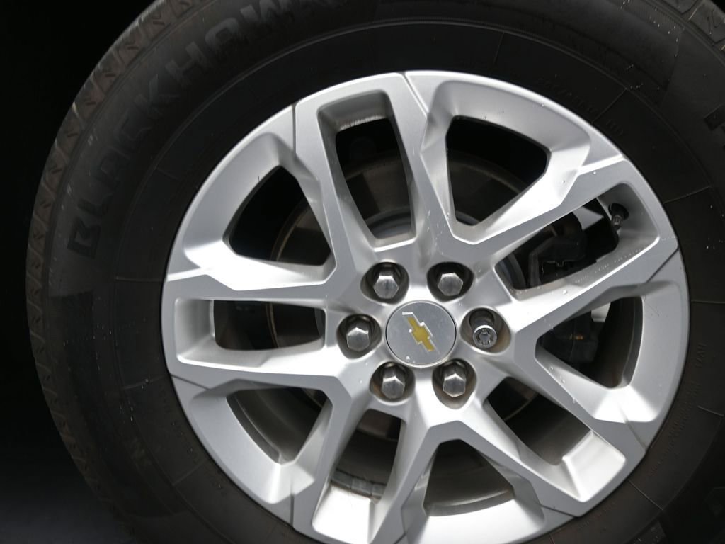 Used 2020 Chevrolet Traverse LT image 10