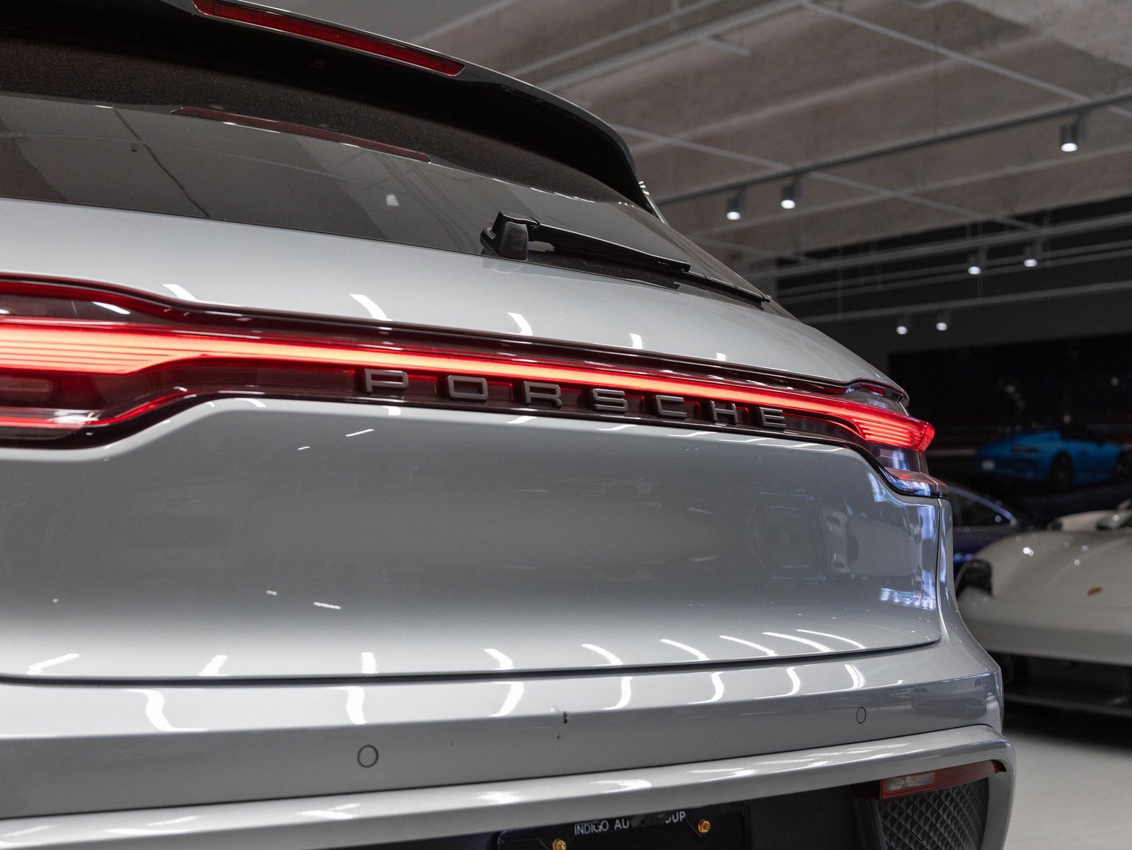 Used 2024 Porsche Macan Turbo image 31