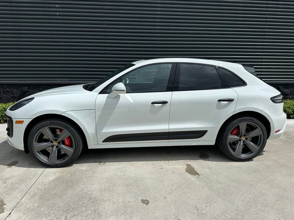 Used 2025 Porsche Macan GTS image 2