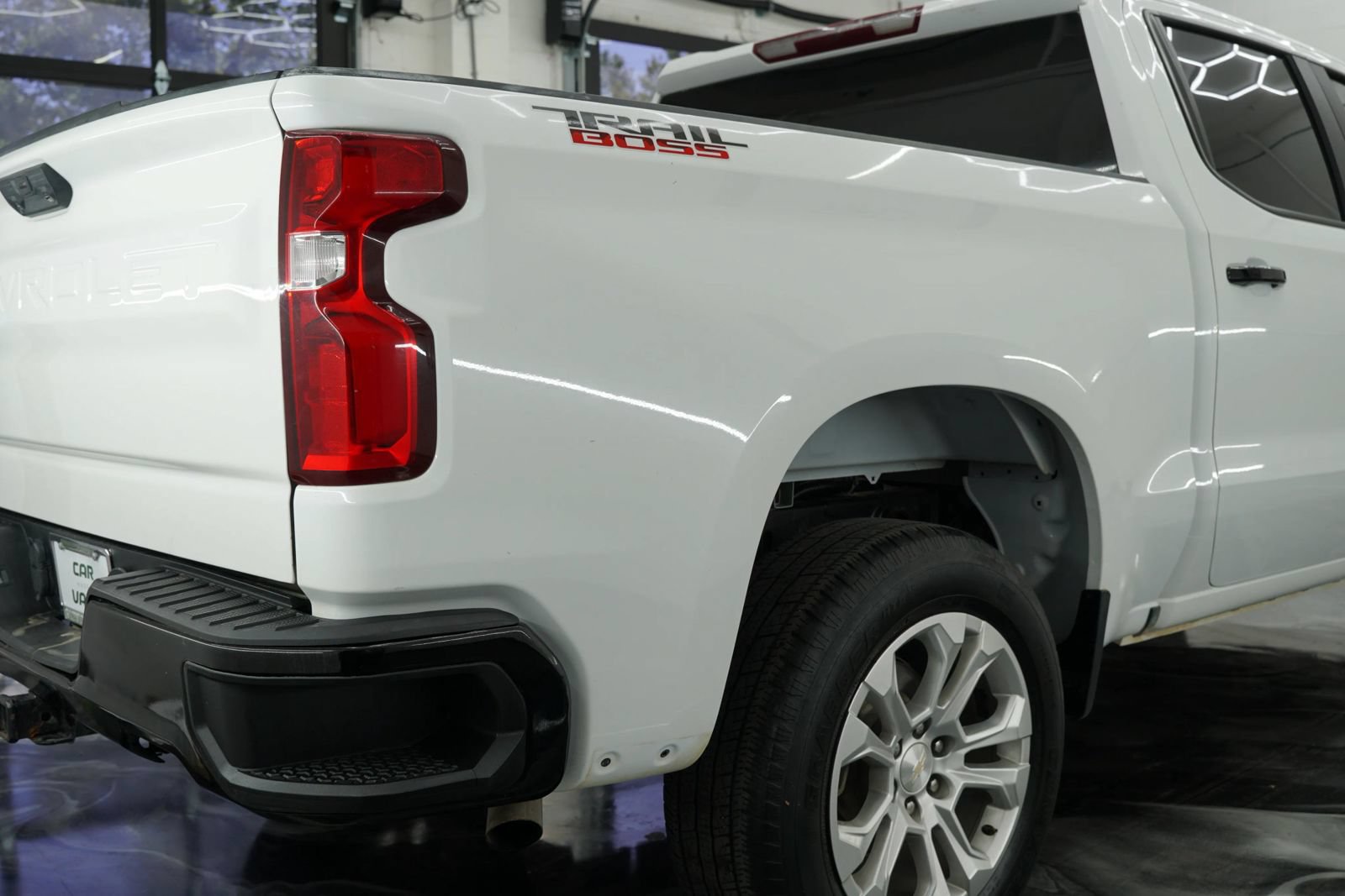 Used 2023 Chevrolet Silverado 1500 LT Trail Boss w/ Protection Package AWD/4WD image 11
