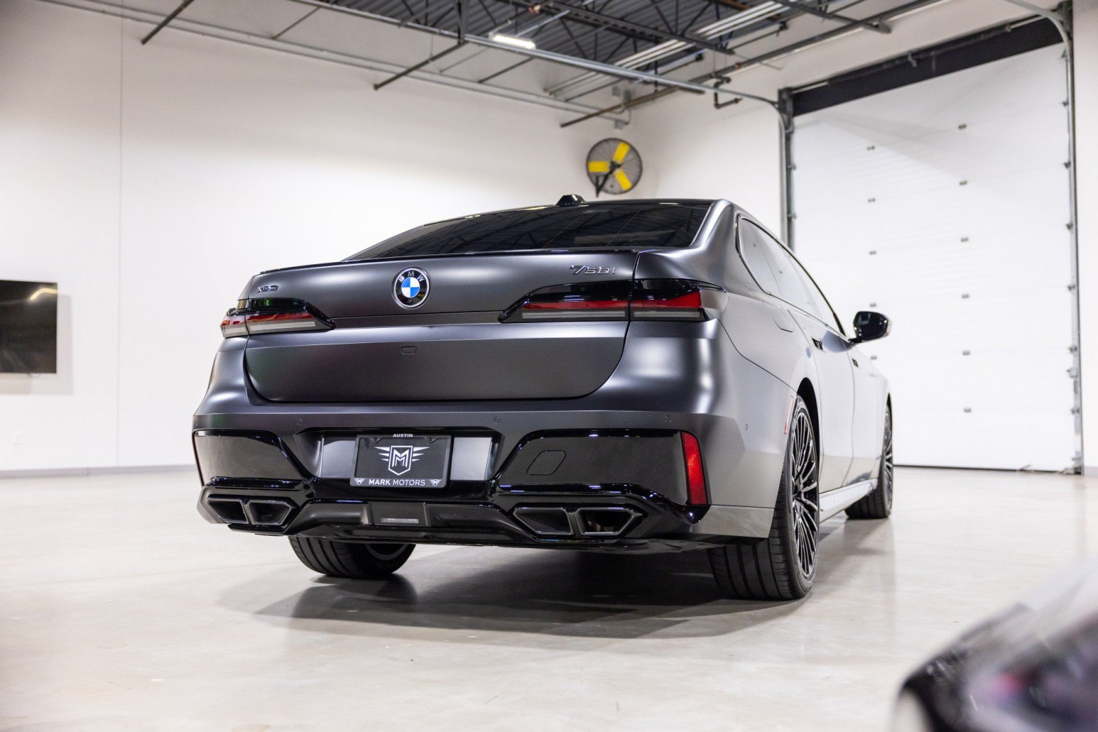 Used 2026 BMW 760i xDrive AWD/4WD image 4