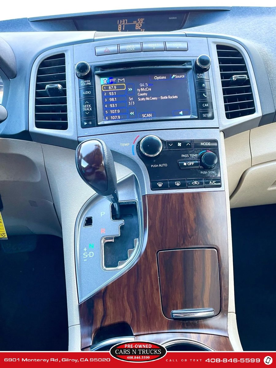 Used 2014 Toyota Venza LE FWD image 16