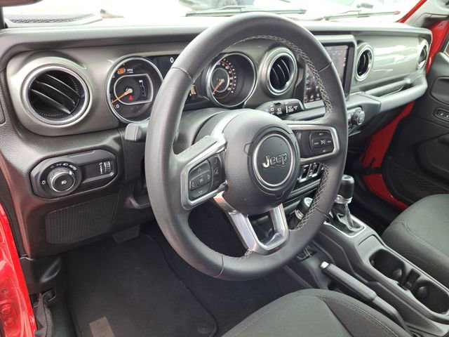 Used 2023 Jeep Wrangler Sahara image 9