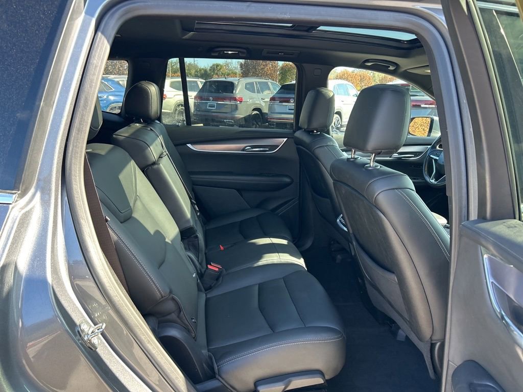 Used 2021 Cadillac XT6 Luxury image 43