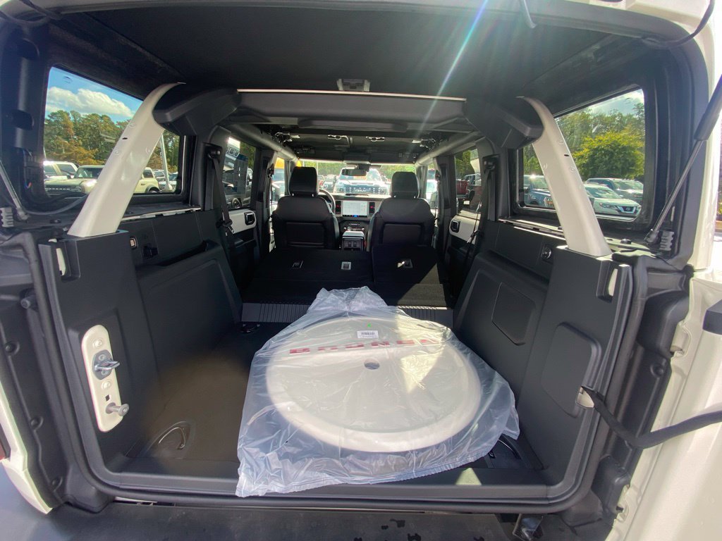 New 2026 Ford Bronco Outer Banks w/ Sasquatch Package AWD/4WD image 30