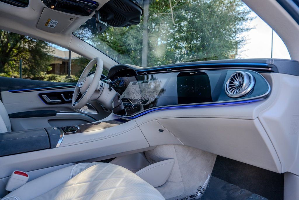 Used 2023 Mercedes-Benz EQS 580 4MATIC Sedan image 22