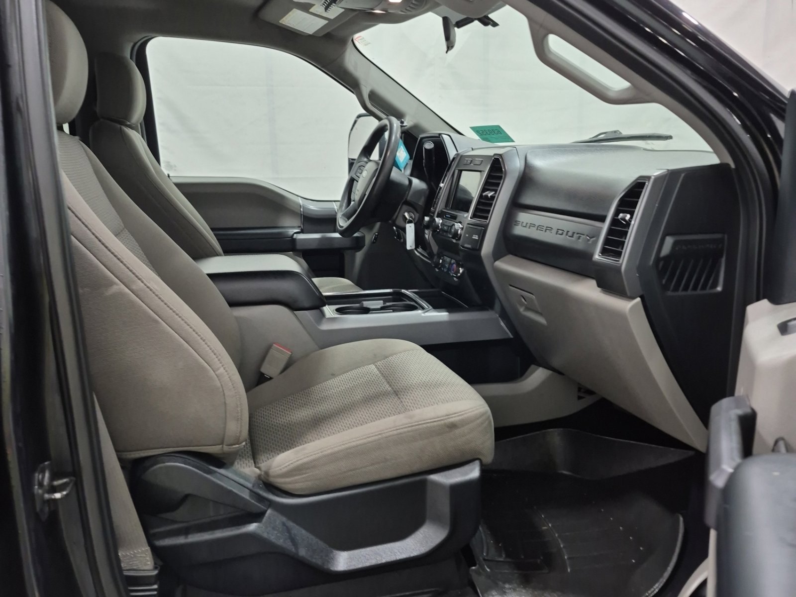 Used 2019 Ford F250 XLT w/ XLT Premium Package image 12