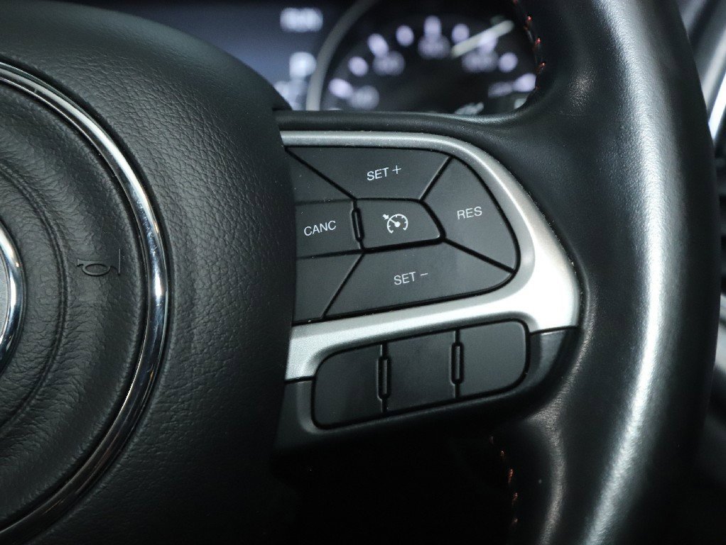 Used 2020 Jeep Compass Trailhawk image 23