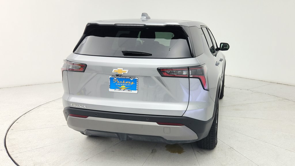 Used 2025 Chevrolet Equinox LT FWD image 6