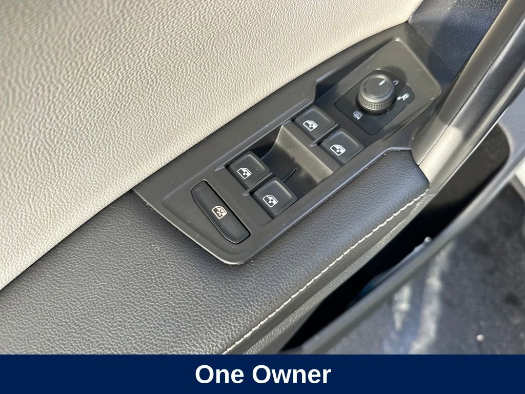 Used 2022 Volkswagen Tiguan S image 8