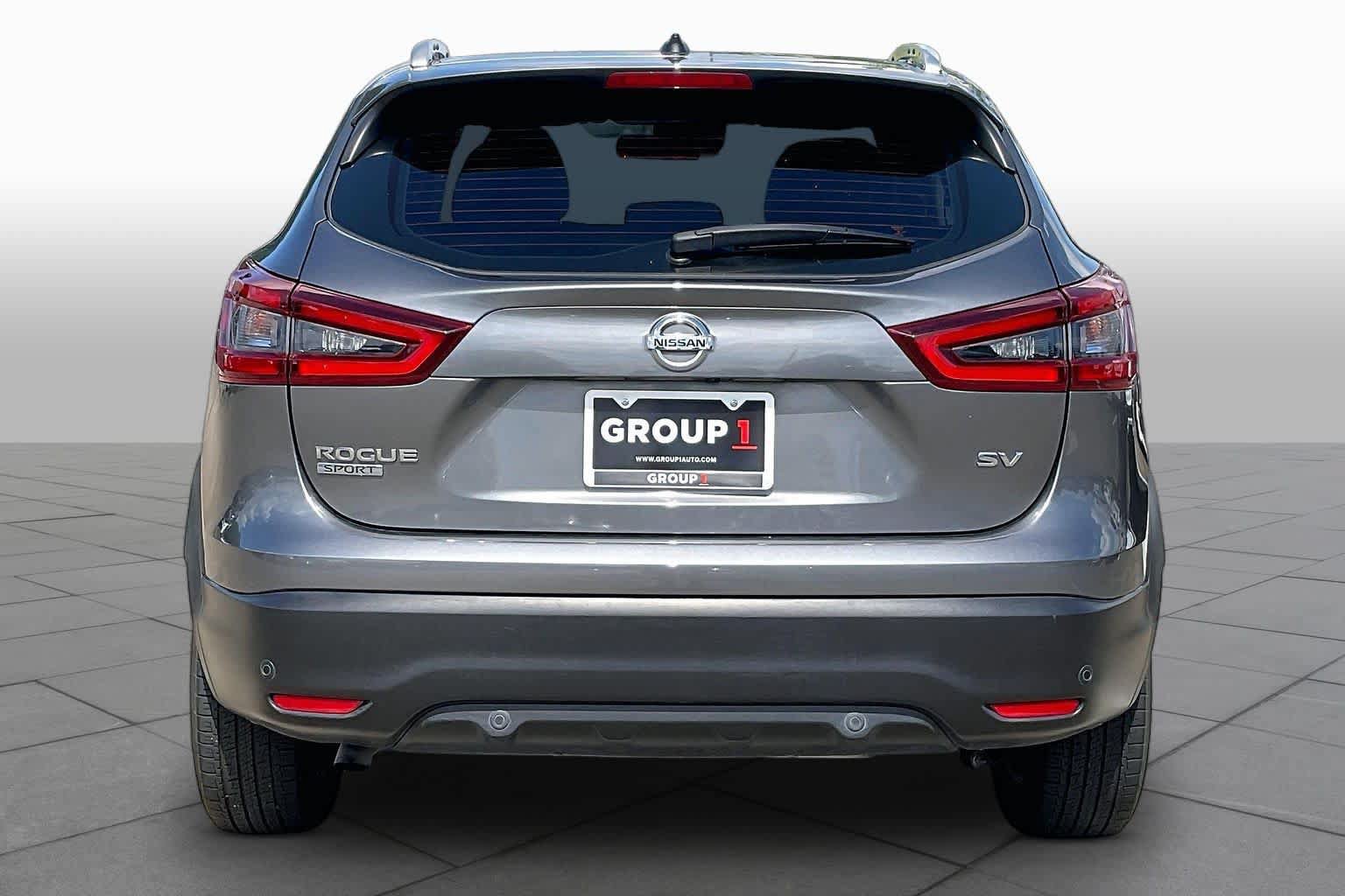 Used 2020 Nissan Rogue Sport SV FWD image 5