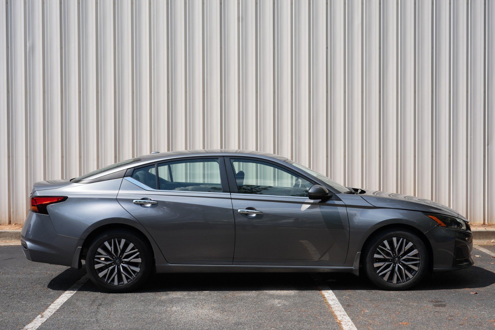 Used 2023 Nissan Altima 2.5 SV FWD image 47